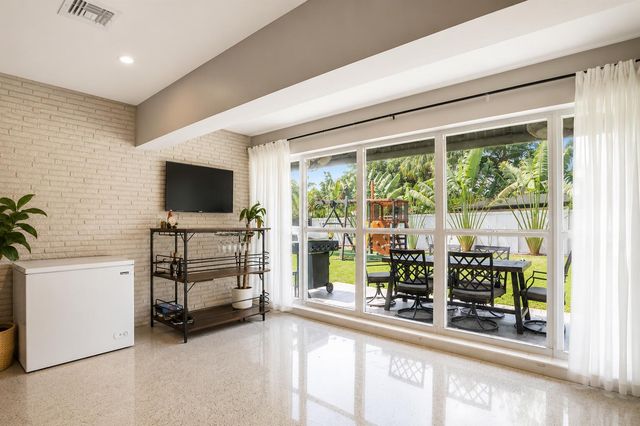 431 SE 5th Avenue, Pompano Beach, FL 33060