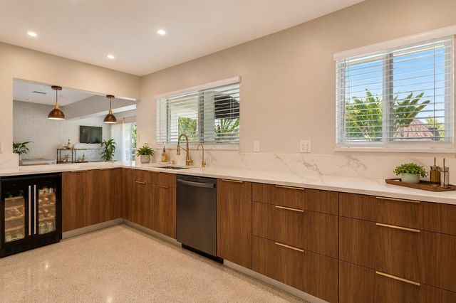 431 SE 5th Avenue, Pompano Beach, FL 33060