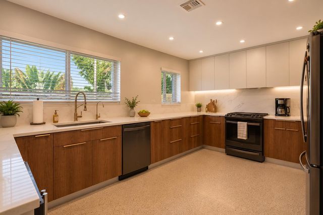 431 SE 5th Avenue, Pompano Beach, FL 33060