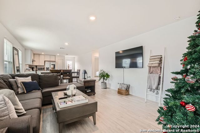 4126 Cataract Cir, San Antonio, TX 78223