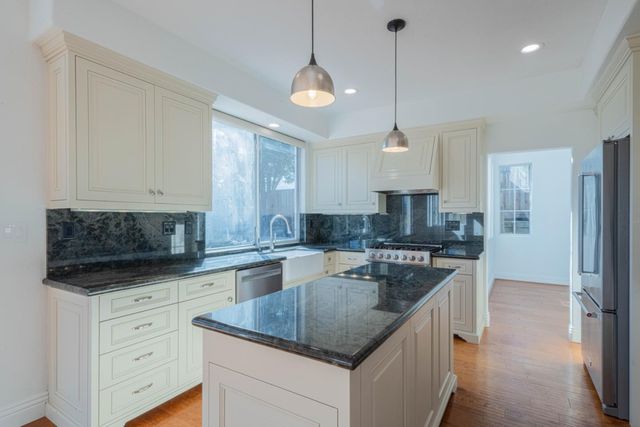 21905 Azure Crest Court, Salinas, CA 93908