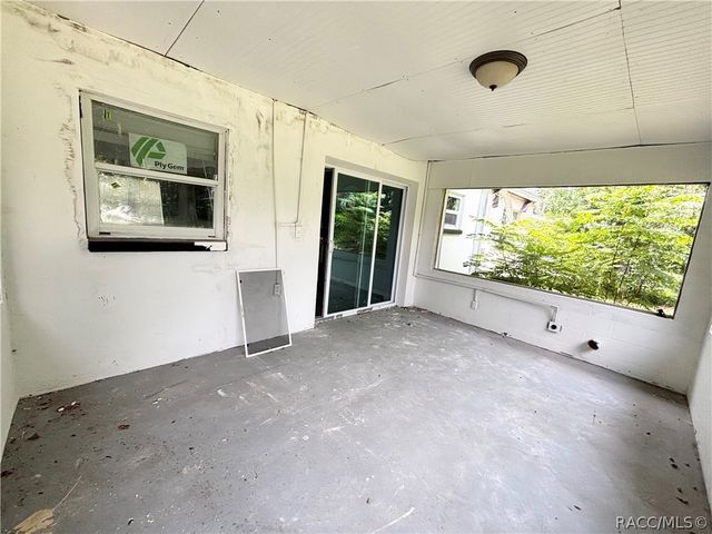 11 S Tyler Street, Beverly Hills, FL 34465
