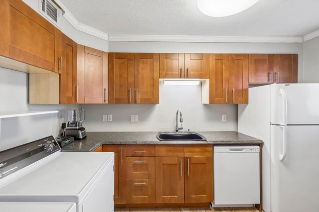 5312 Edmondson Pike Apt 5, Nashville, TN 37211