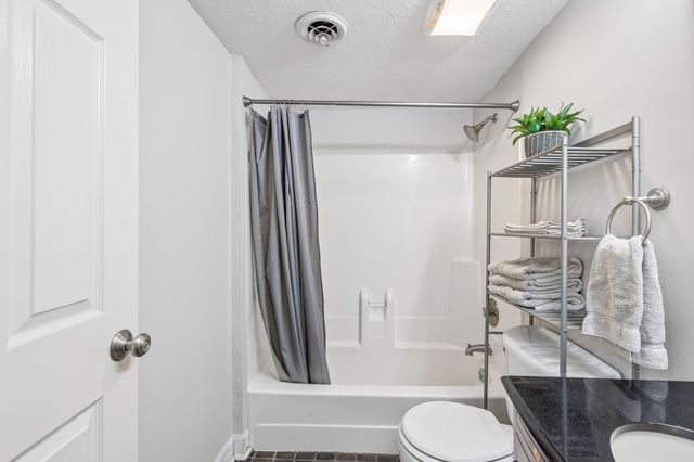 5312 Edmondson Pike Apt 5, Nashville, TN 37211