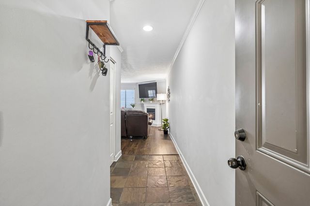 5312 Edmondson Pike Apt 5, Nashville, TN 37211