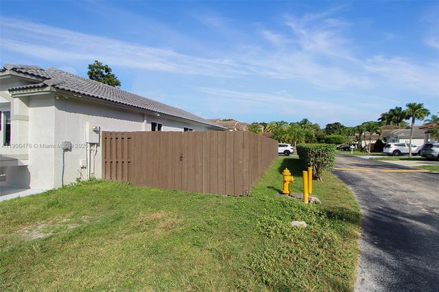 14341 SW 151 CT, Miami, FL 33196