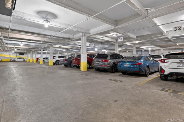 300 Martine Ave 3L, White Plains, NY 10601