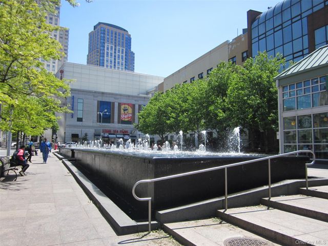 300 Martine Ave 3L, White Plains, NY 10601