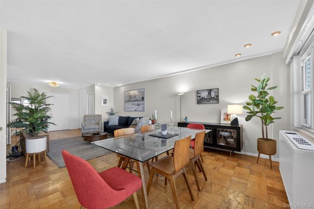 300 Martine Ave 3L, White Plains, NY 10601