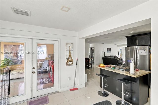 9625 Dominican Dr, Cutler Bay, FL 33189