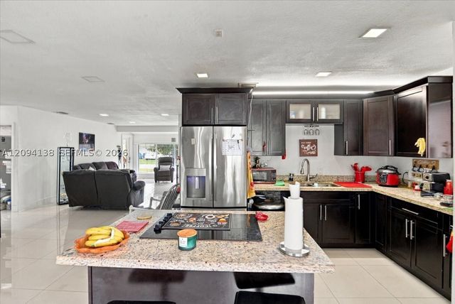 9625 Dominican Dr, Cutler Bay, FL 33189