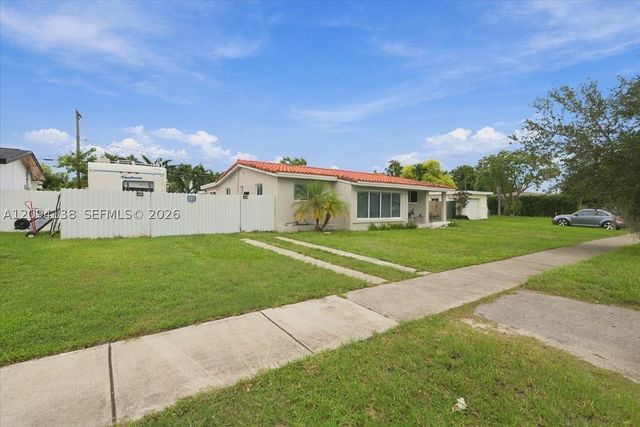 9625 Dominican Dr, Cutler Bay, FL 33189