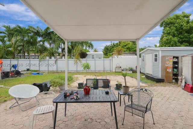 9625 Dominican Dr, Cutler Bay, FL 33189