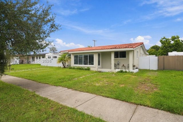 9625 Dominican Dr, Cutler Bay, FL 33189
