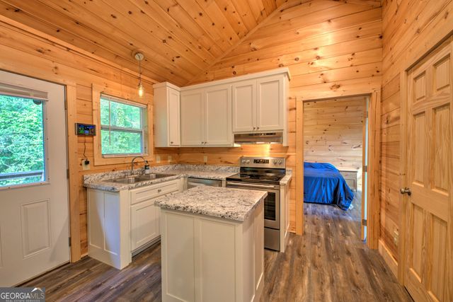 418 W Langston Avenue, Clayton, GA 30525