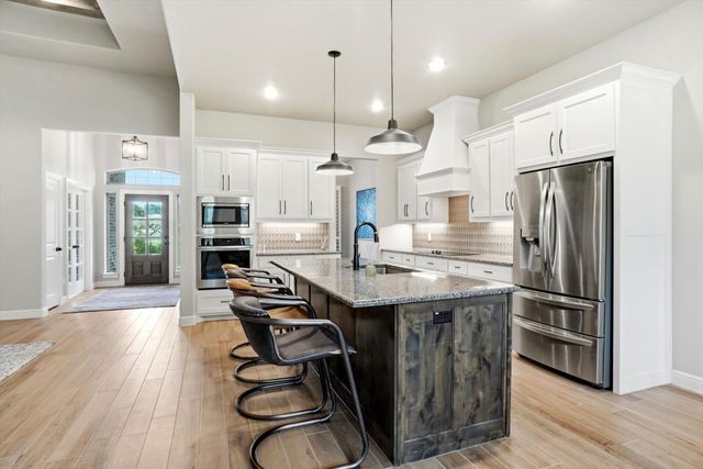 617 Bent Tree Lane, Weatherford, TX 76085