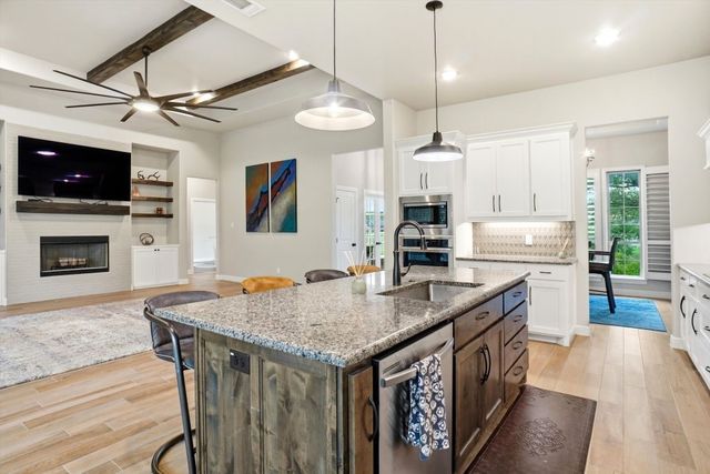 617 Bent Tree Lane, Weatherford, TX 76085