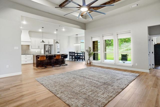 617 Bent Tree Lane, Weatherford, TX 76085