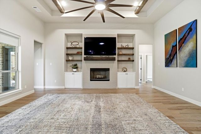 617 Bent Tree Lane, Weatherford, TX 76085