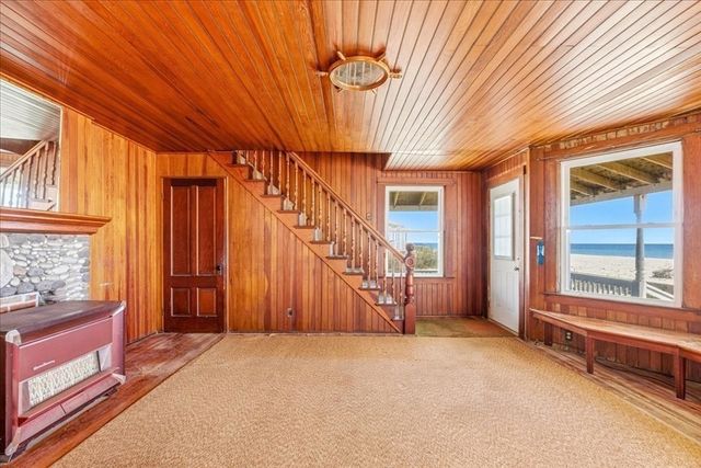 102 Humarock Bch, Scituate, MA 02066