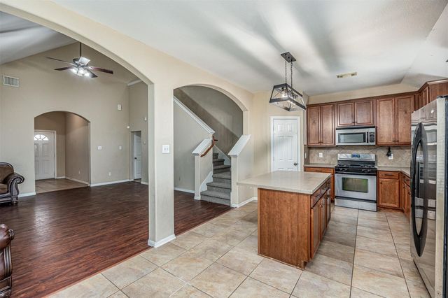 5422 Rio Drive, Baytown, TX 77521