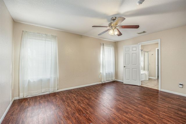 5422 Rio Drive, Baytown, TX 77521