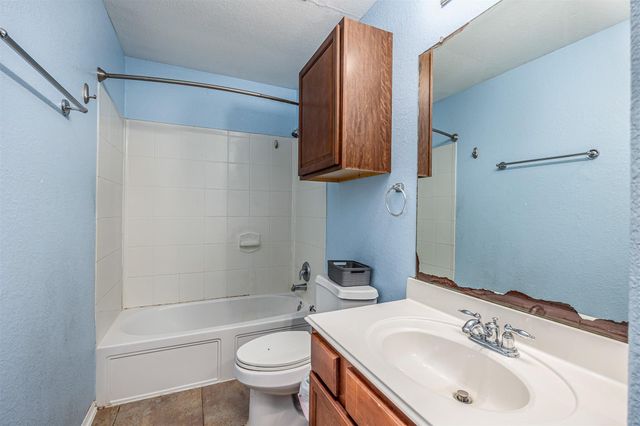 5422 Rio Drive, Baytown, TX 77521