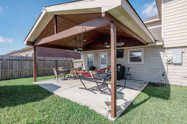 5422 Rio Drive, Baytown, TX 77521