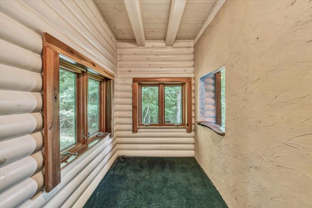 8536 Starlight LN, Boones Mill, VA 24065