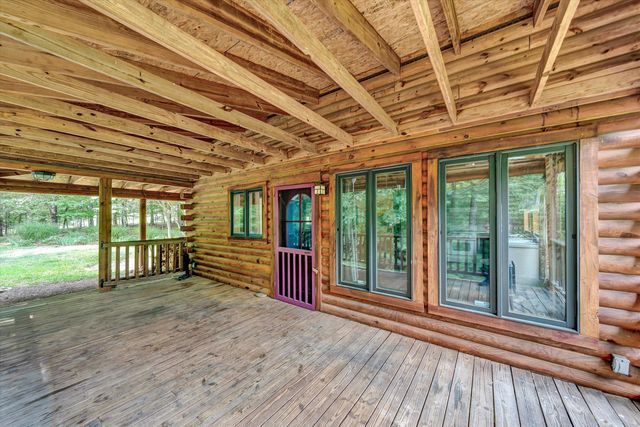 8536 Starlight LN, Boones Mill, VA 24065