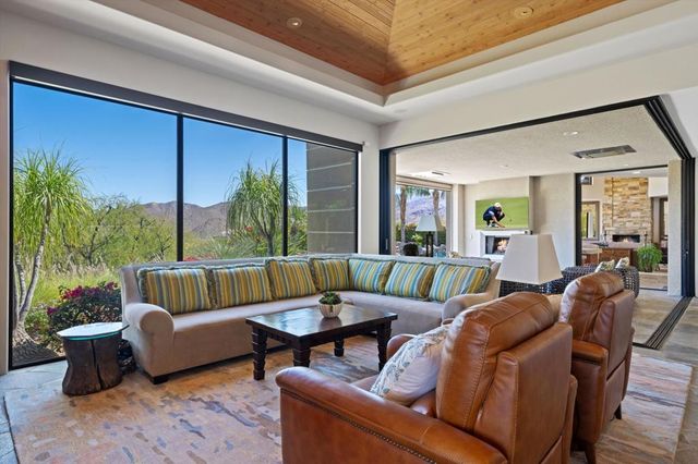 101 Netas Court, Palm Desert, CA 92260