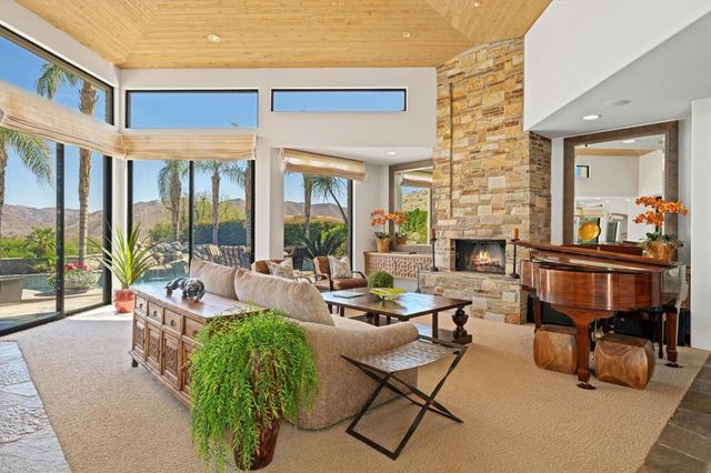 101 Netas Court, Palm Desert, CA 92260