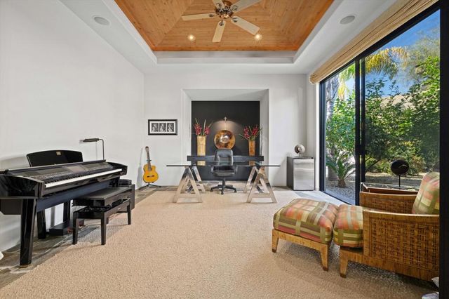 101 Netas Court, Palm Desert, CA 92260