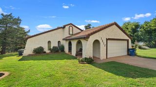 1517 S Spring Creek Drive, Mustang, OK 73064