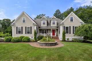 27 Henry's Ln, Norwell, MA 02061