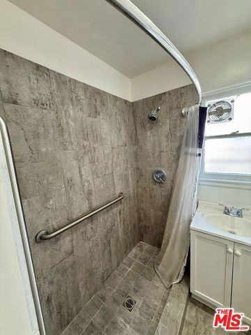 221 S Kenwood Street 6, Glendale, CA 91205