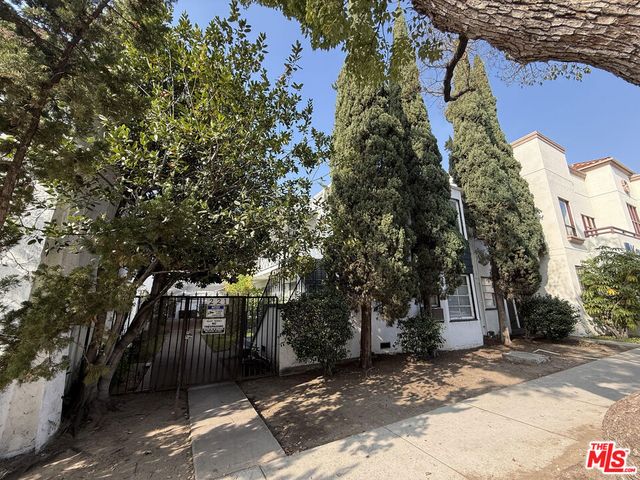 221 S Kenwood Street 6, Glendale, CA 91205