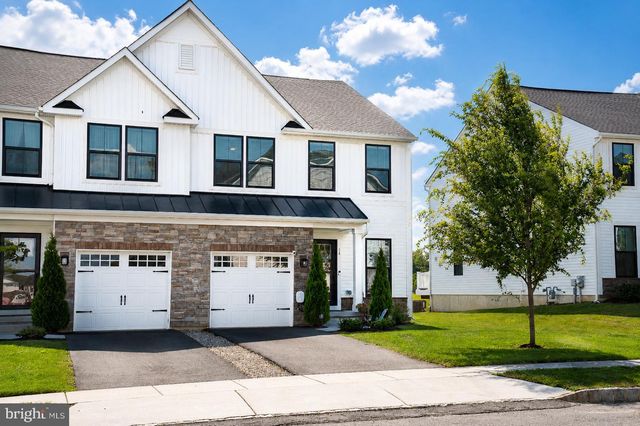 14 CINNAMON LN