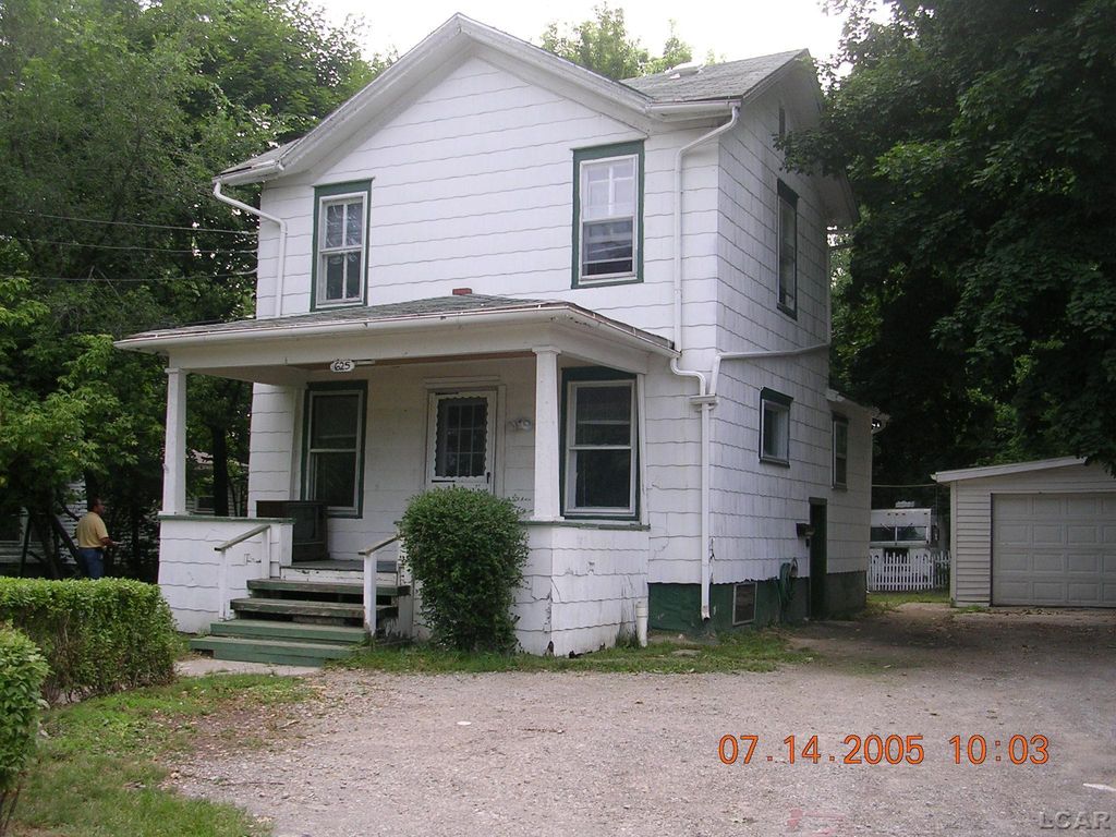 625 Division Street, Adrian, MI 49221
