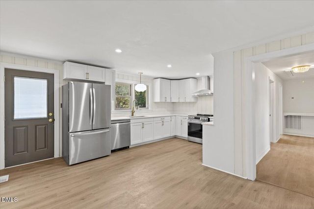 116 S Fitzgerald Street, Pine Level, NC 27568