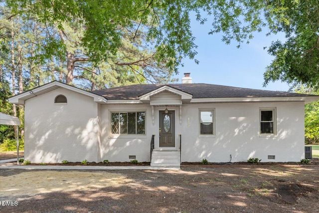 116 S Fitzgerald Street, Pine Level, NC 27568