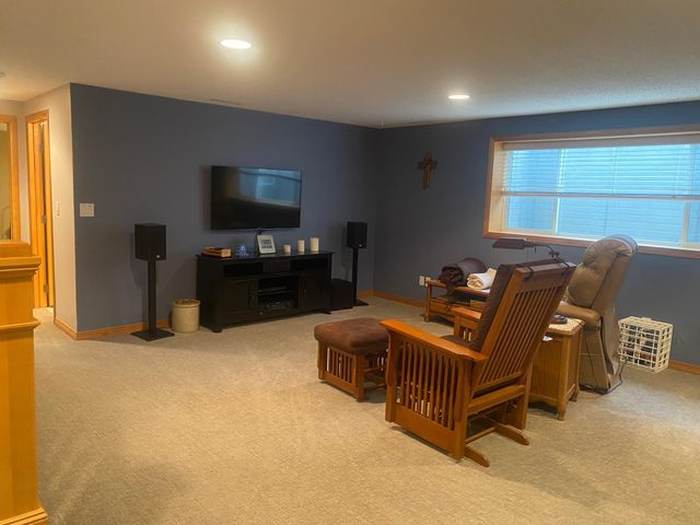 1633 3rd Street W, West Fargo, ND 58078