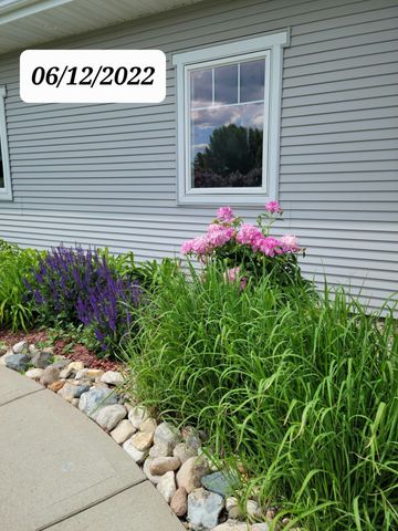 1633 3rd Street W, West Fargo, ND 58078