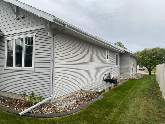 1633 3rd Street W, West Fargo, ND 58078