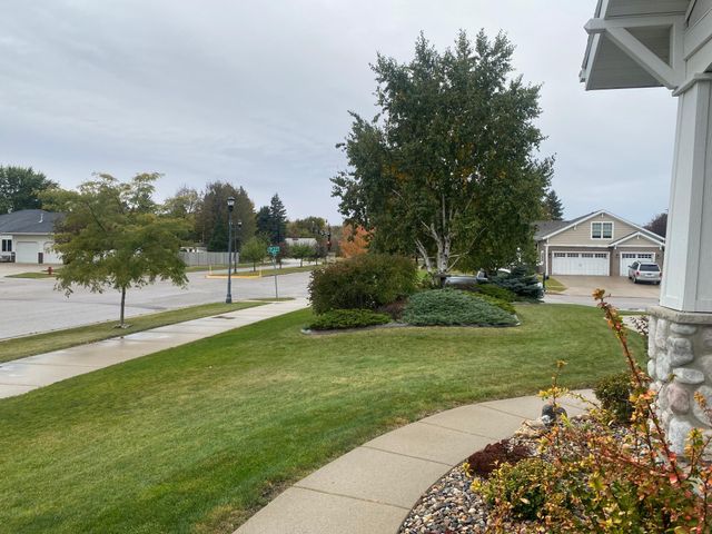 1633 3rd Street W, West Fargo, ND 58078