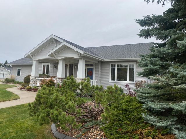 1633 3rd Street W, West Fargo, ND 58078