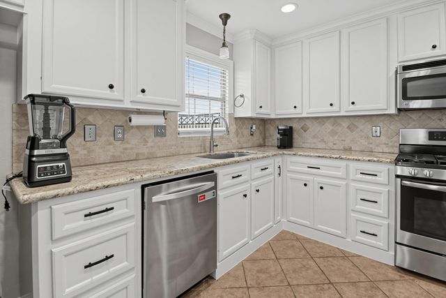 1111 Timbergrove Lane, Houston, TX 77008