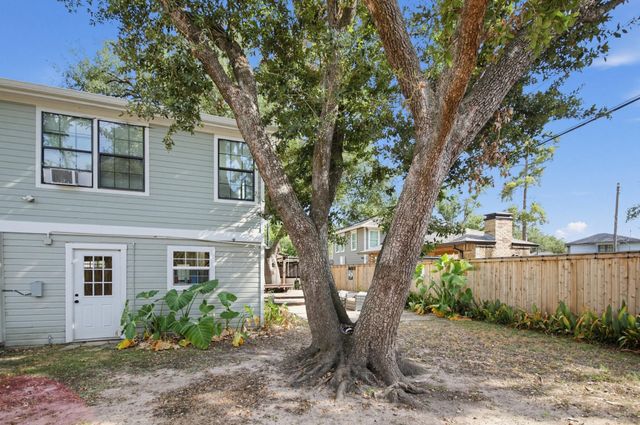 1111 Timbergrove Lane, Houston, TX 77008