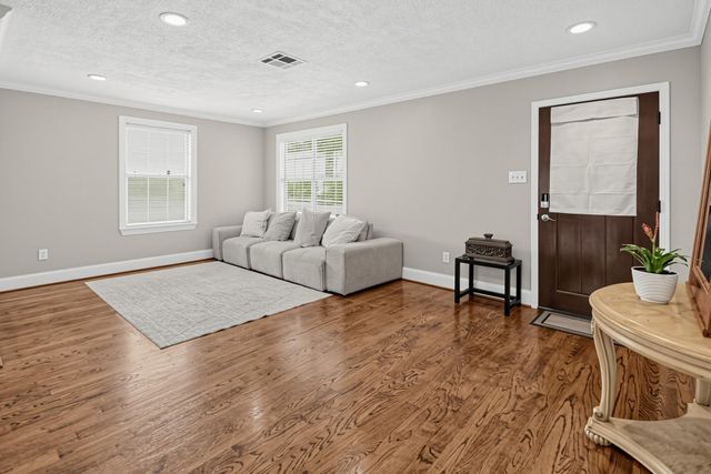 1111 Timbergrove Lane, Houston, TX 77008