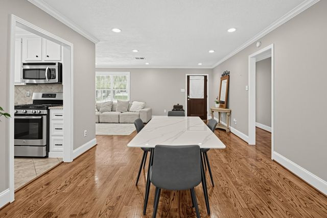1111 Timbergrove Lane, Houston, TX 77008